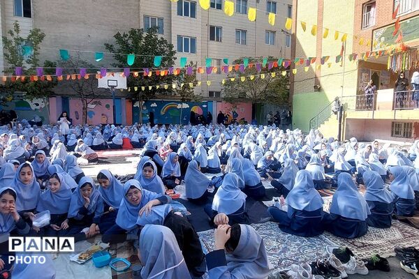 استقبال دانش آموزان دبستان شهید مجید مجیدی از طرح «صبحانه سلامت»