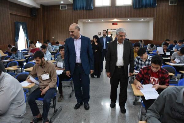 بازدید معاون مرکز ارزشیابی و تضمین کیفیت وزارت آموزش و پرورش از حوزه‌ آزمون و مرکز تصحیح اوراق آزمون نهایی ناحیه یک مشهد 