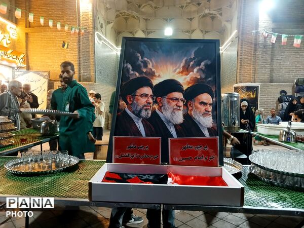  خدمت رسانی چایخانه حضرت زهرا 