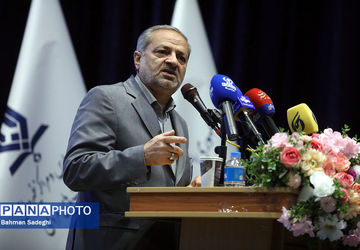 ضرورت تاسیس و تقویت مراکز آموزش زبان با نظارت بر محتوا/ تنوع زبانی را توسعه دهیم و محدود به یک زبان نکنیم