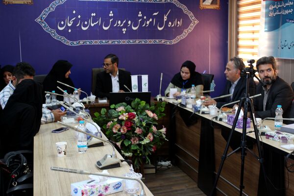 افتتاحیه وبیناری مجلس دانش آموزی جمهوری اسلامی ایران در زنجان 
