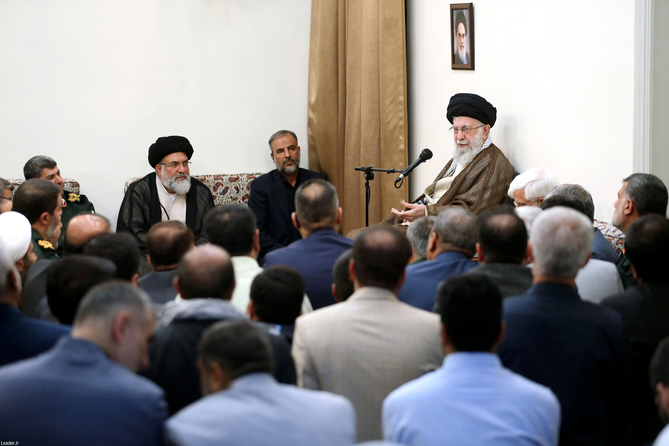  هدف دشمن از جنگ روانی در عرصه نظامی ایجاد ترس و عقب‌نشینی است