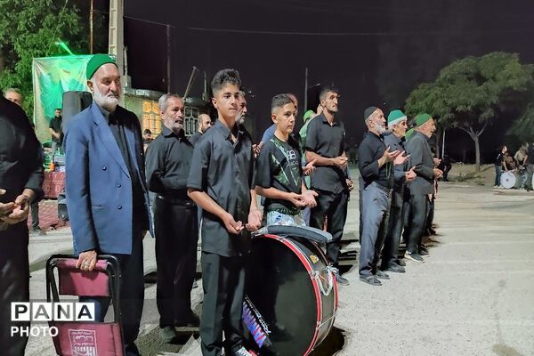 هیئت زنجیر زنی در هشتمین شب از ماه محرم الحرام در حسینیه شهدای شهر بار