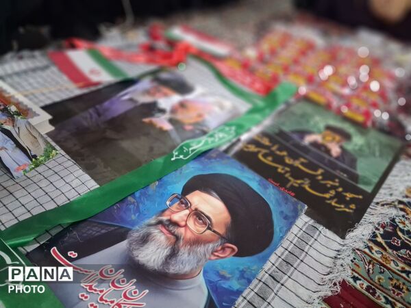 از صفوف بندگی تا قاب دوربین؛ جلوه باشکوه وحدت در نماز جمعه 