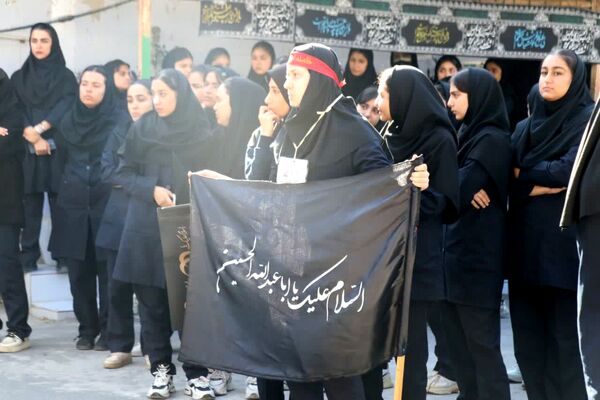 پیکر شهید گمنام در مدارس دخترانه گرگان مورد استقبال قرار گرفت