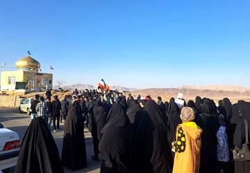 اثر انگشت مردم بهاباد پای شناسنامه ی جمهوری اسلامی