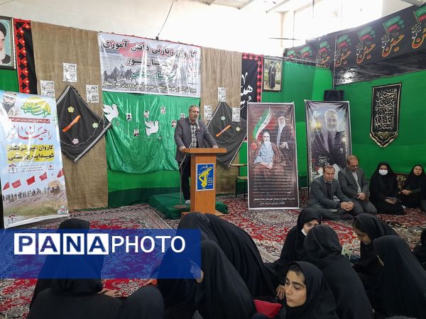 اعزام دانش‌آموزان دختر آشخانه به اردوی راهیان نور