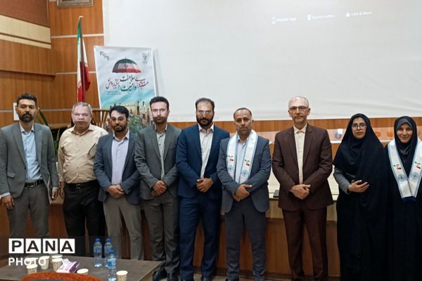  آیین گرامی‌داشت «سلامت و امنیت با سفیران سلامت» در ورامین