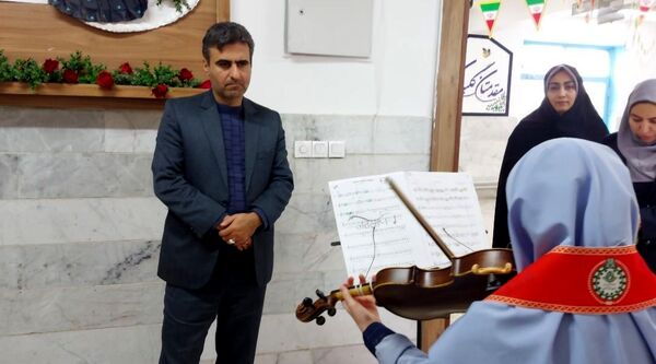 افتتاحیه نمایشگاه جشنواره ماها در دبستان فرهنگیان ۲