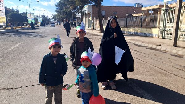 راهپیمایی و جشن یوم الله ۲۲ بهمن در شهرستان گناباد 