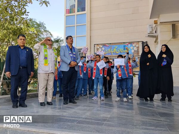 عاطفه‌ها به یاری دانش‌آموزان نیازمند می‌آید