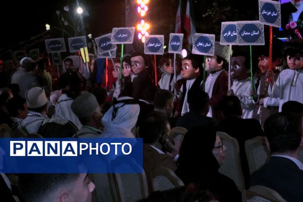 نمایش وحدت اقوام ایرانی در روز دوم جشنواره ملی ورامین