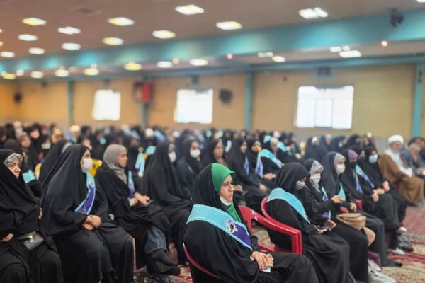 اعزام دانش‌آموزان دختر استان فارس به حج عمره