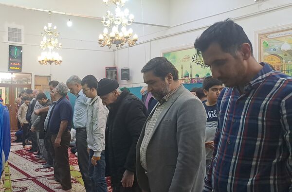 ضیافت افطاری و قرائت جزء هفتم قرآن کریم در مسجدالرضای نیشابور 