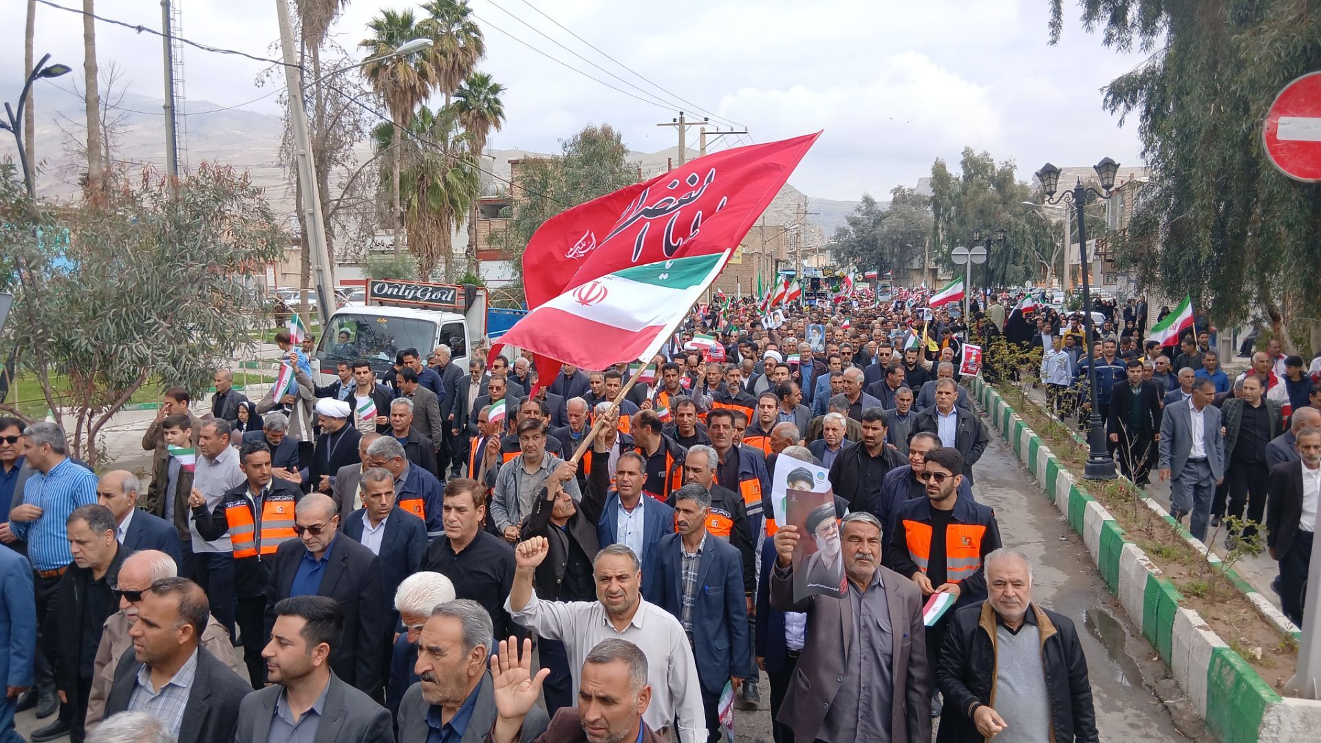 حضور مردم انقلابی پلدختر در راهپیمایی روز قدس 
