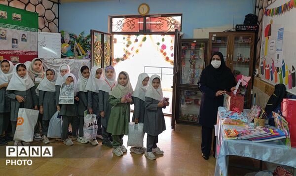 همدلی دانش‌آموزان مدرسه  حاج جعفر بیگلری در جشن عاطفه‌ها