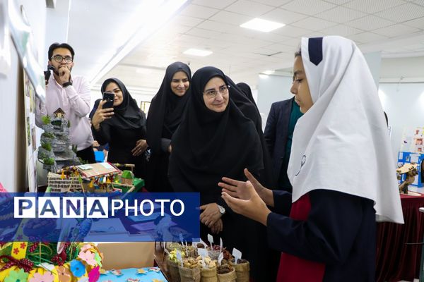 افتتاح نمایشگاه آثار برتر طرح جابربن حیان در استان زنجان