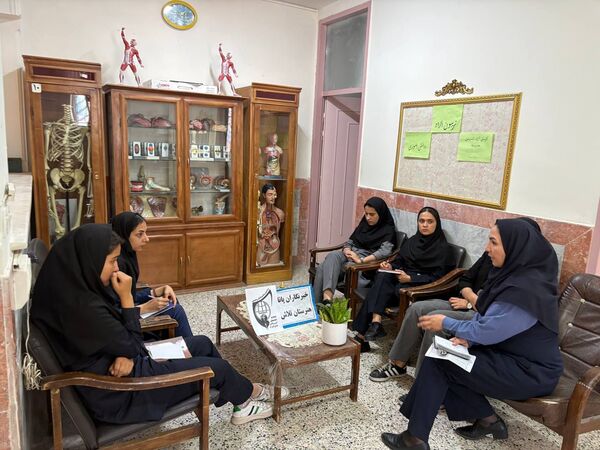 جلسه توجیهی ویژه دانش‌آموزان خبرنگار پانا در هنرستان تلاش