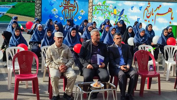 مانور استانی بازگشایی مدرسه در دبیرستان بهار آزادی قائمشهر