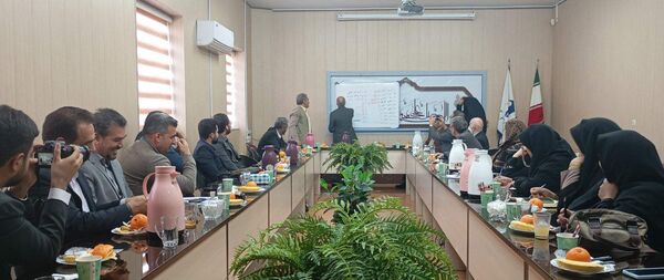 هم‌اندیشی خیرین مدرسه‌ساز ناحیه ۷ مشهد در مدرسه ارمینه
