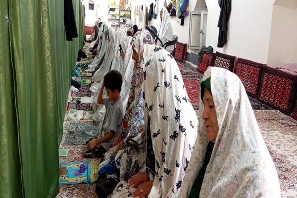 نماز عبادی سیاسی جمعه در شهر بار 