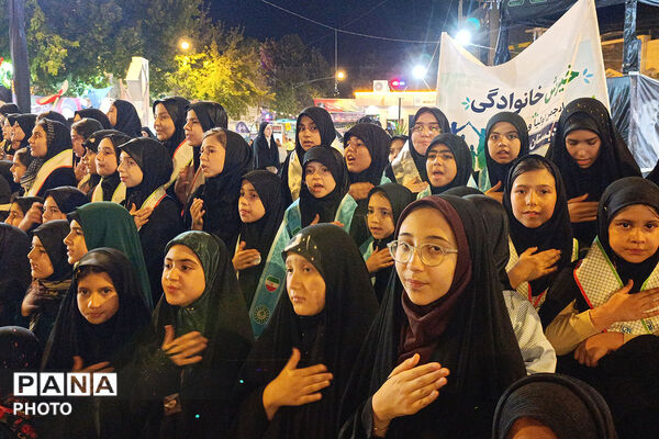 اجرای سرود «رهبر شهیدم» با مشارکت چهار تشکل دانش‌آموزی در بجنورد
