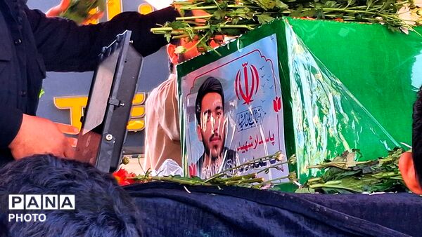 تشیع پیکر مطهر شهید پاسدار محمد صادق نظافتی در کاشمر 