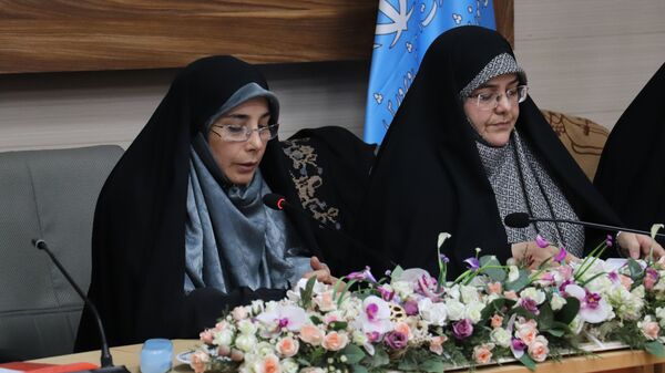 رویداد الگوسازی از زنان موفق و فعال در گفتمان الگوی سوم زن مسلمان