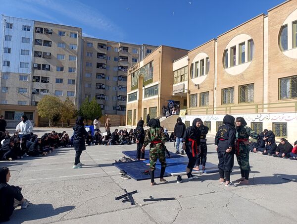 المپیاد ورزشی در هنرستان فاطمیه