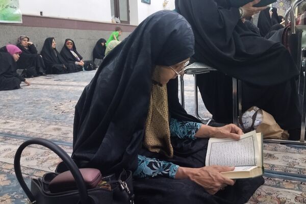 محفل انس با قرآن به‌مناسبت هفته وحدت در مسجد صاحب الزمان(عج) شهرک وحدت شهرستان فردیس