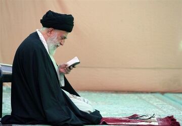 شهادتتان مبارک رهبر شجاع انقلاب اسلامی