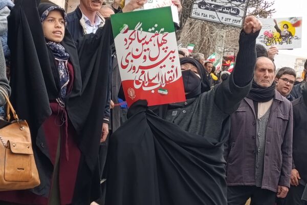 راهپیمایی باشکوه ۲۲ بهمن در اسلام‌آباد غرب