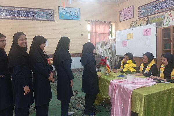انتخاباتی با شکوه در دبیرستان نرجس یک