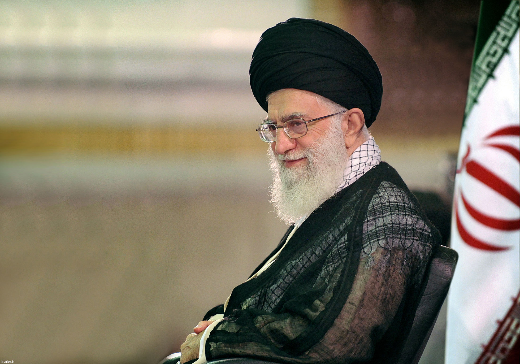 سروده‌ای که حضرت آیت‌الله خامنه‌ای در آستانه عملیات وعده صادق خواندند چه بود؟