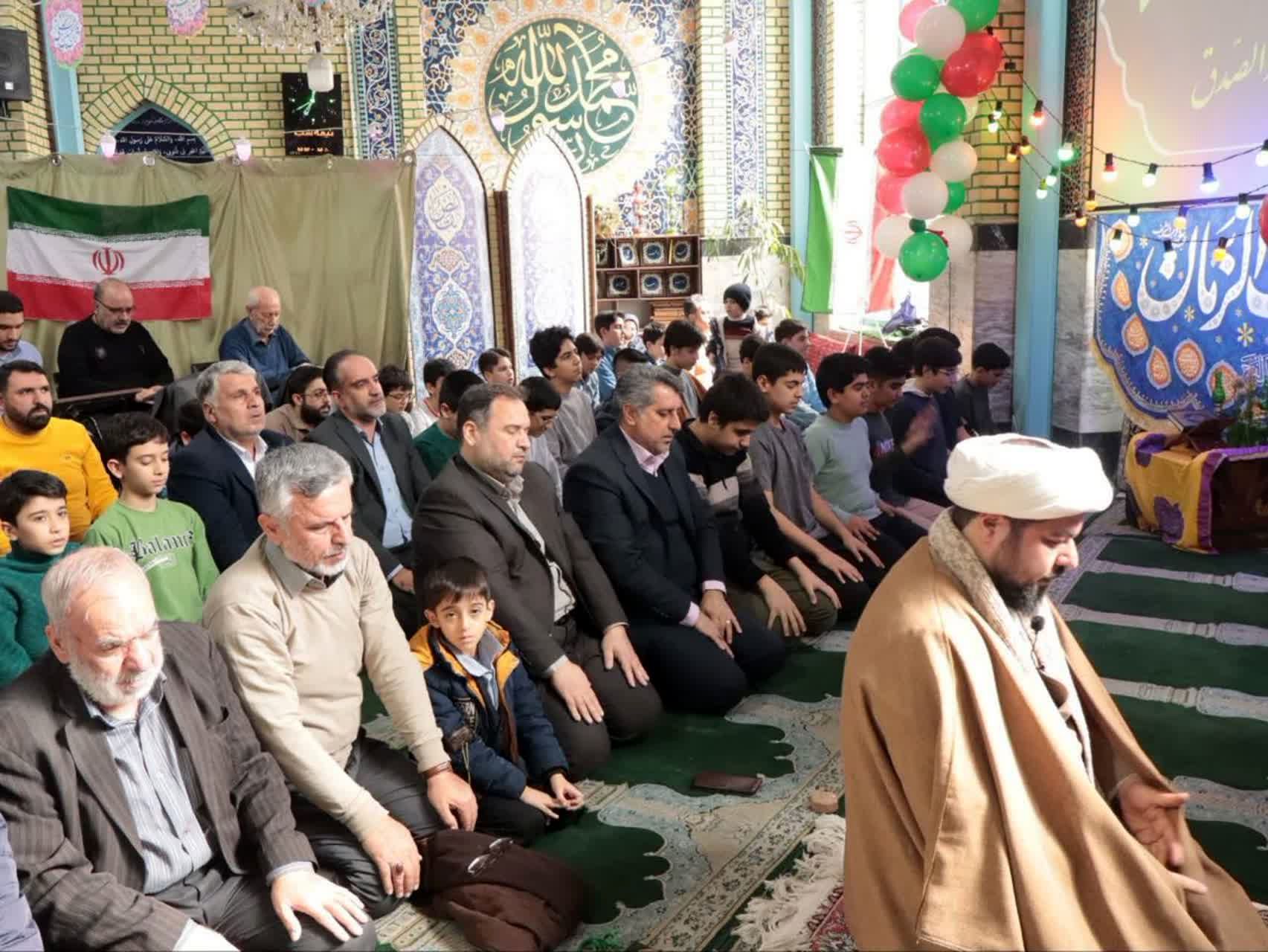 پیوند مسجد و مدرسه از مأموریت‌های اصلی آموزش و پرورش است