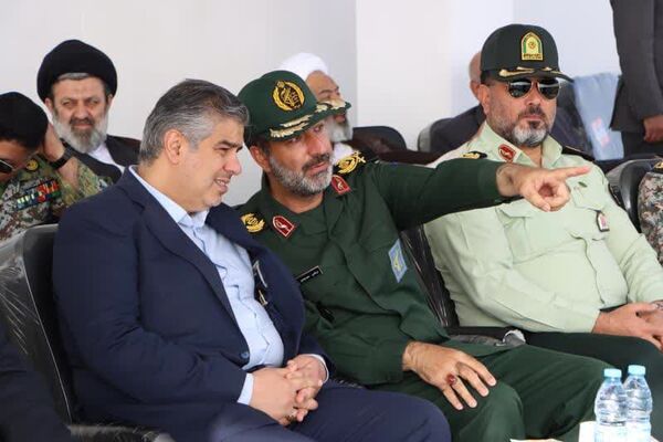 برگزاری صبحگاه مشترک نیروهای مسلح استان مرکزی به‌مناسبت سالروز آزادسازی خرمشهر 