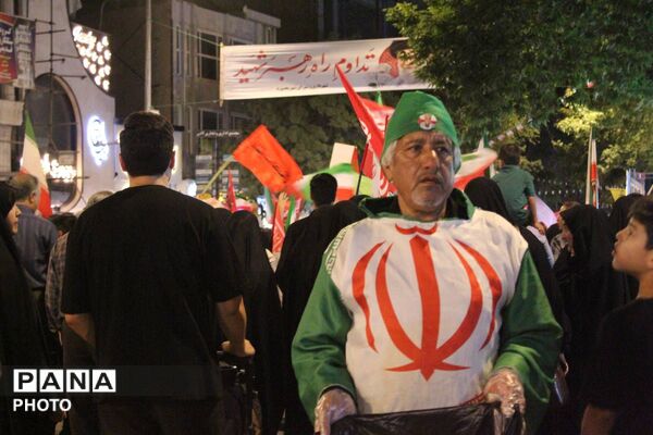 تجمعات مردمی در میدان شهید بجنورد