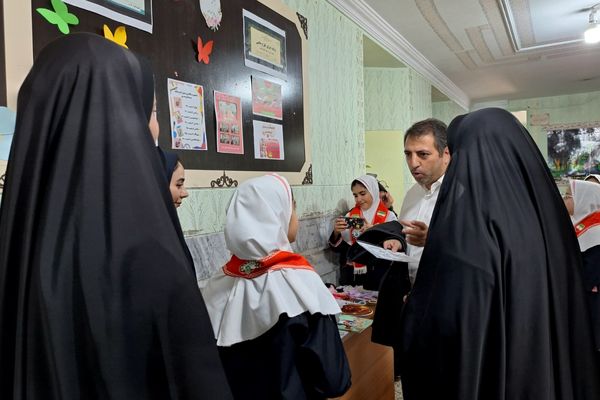  افتتاحیه‌ پایگاه تابستانی و برگزاری طرح حامی در مدرسه هدی ۱