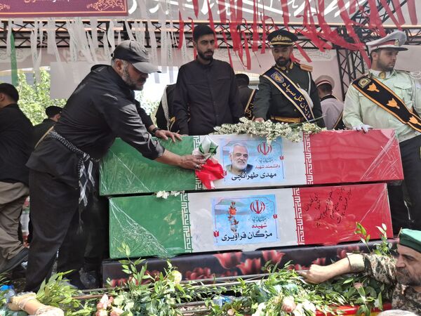 خداحافظ ای لاله‌های عزیز وطن