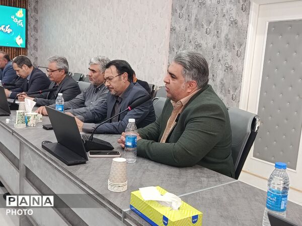 نشست خبری خبرنگاران و اصحاب رسانه با مدیرکل آموزش و پرورش استان خراسان رضوی