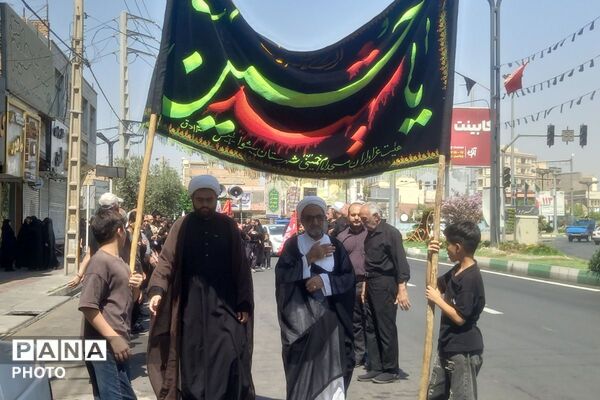راهپیمایی جاماندگان اربعین با حضور پرشور مردم پیشوا