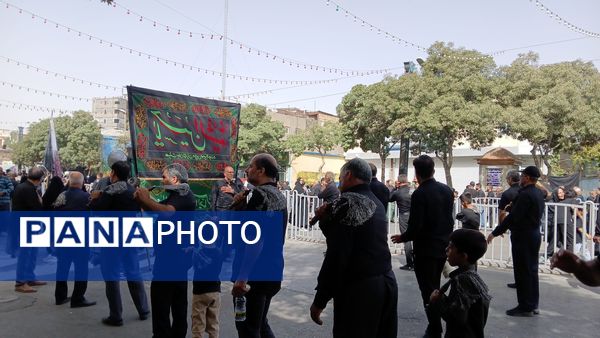 عزاداری زائران حضرت رضا (ع) 