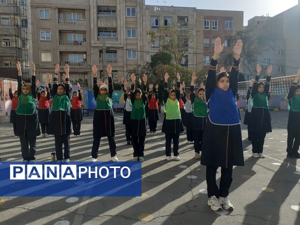 مسابقات ورزشی در دبیرستان عطیه ۲ شهرستان ملارد