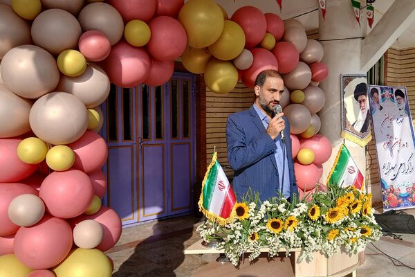 مراسم گرامیداشت روز دانش‌آموز در دبستان پسرانه بنکدار باقرشهر 