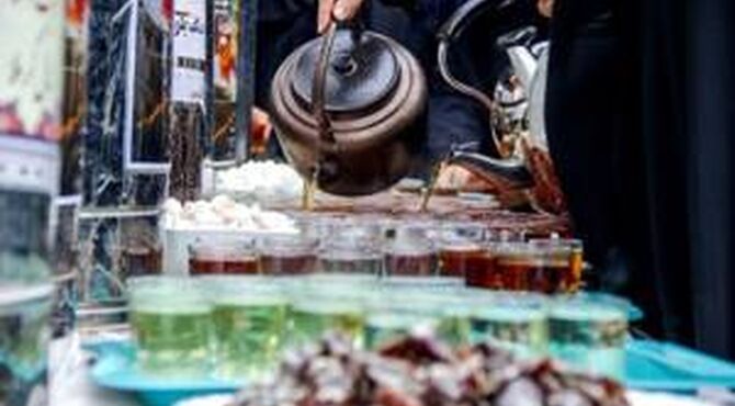  برپایی موکب و تجمع فرهنگیان و دانش‌آموزان ناحیه یک اهواز ب