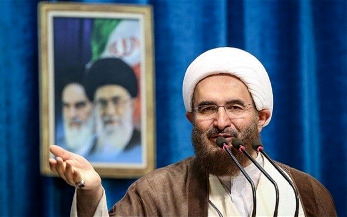 خطیب جمعه تهران: سنت نصرت الهی هم‌اکنون بالای سر ملت ایران فعال است