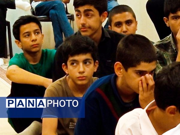 اعضای انجمن اسلامی با امام جمعه کاشمر دیدار کردند