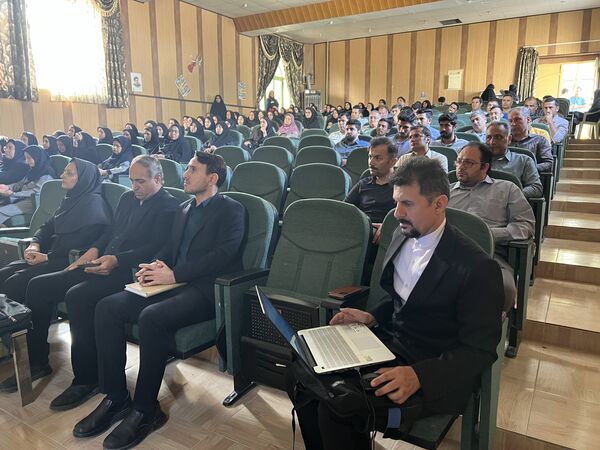 برگزاری طرح سفر یادگیری ویژه معلمان شهرستان مانه و سملقان 