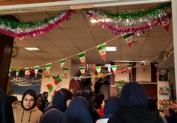دهه‌فجر مراسمی باشکوه است که همدلی یک ملت را نشان می‌دهد