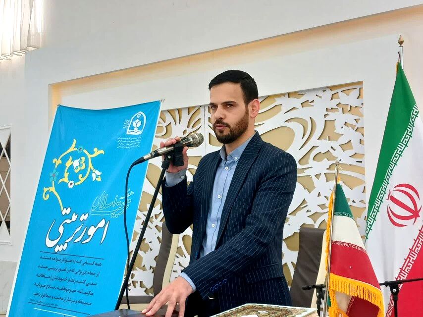 نگاه به نقش‌آفرینی دانش‌آموزان از یک نگاه سطحی باید به یک نگاه عمیق و دائمی تبدیل شود